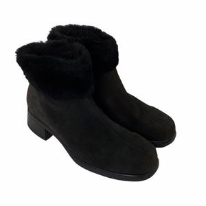 New Size 10 La Canadienne Black Zippy Booties